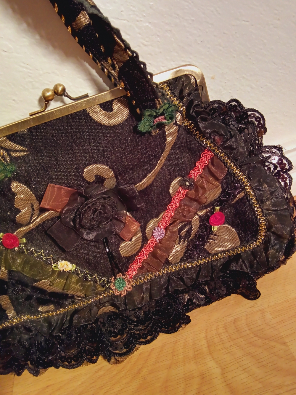 Vintage Chiflower  Lace Tapestry Ribbon Metal Frame Bag Boho Cottagecore  Purse - Picture 4 of 16